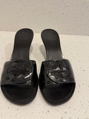 Tory Burch Black Patent Logo Slide Sandals
